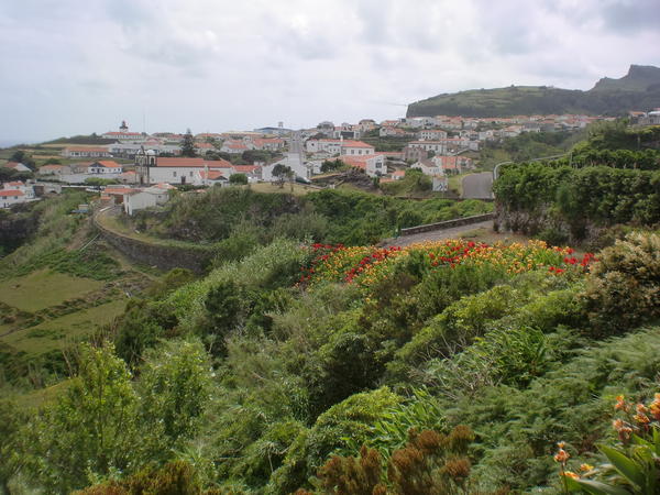 El simpático y agradable pueblo de Lajes das Flores